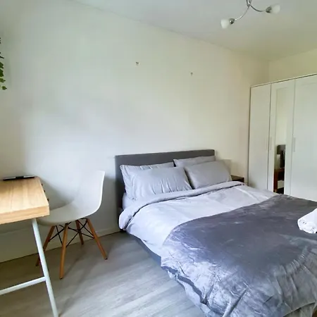 Modern Home, Beautiful Spacious Garden, City Centre Netflix Manchester Esterno foto